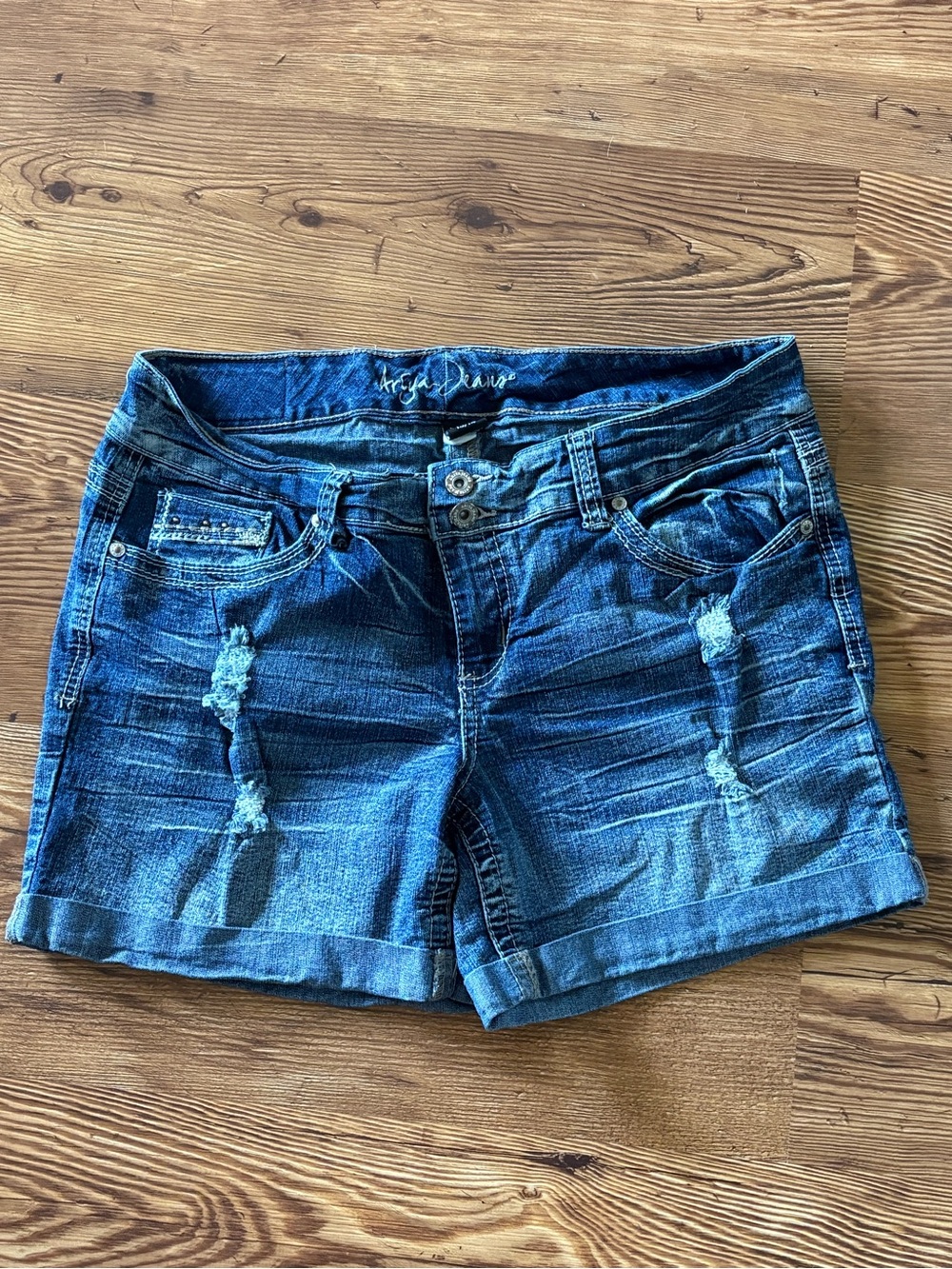 Ariya Jean Shorts size 13/14